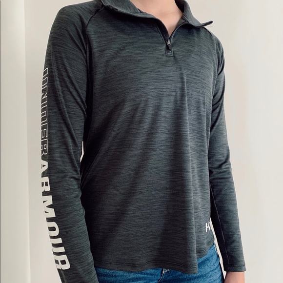 ✰ under-armour zip up - Picture 3 of 3